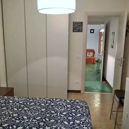 Daire Marina House
